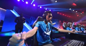 奇乐王朝！EDG凭借ZmjjKK奇乐统治防守方！